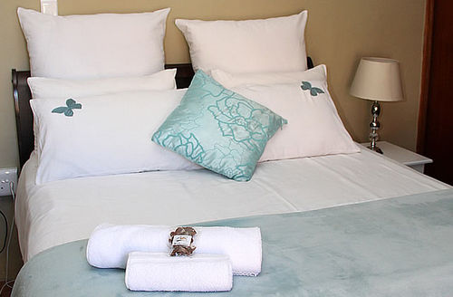 Pension Airport Bed And Breakfast 5