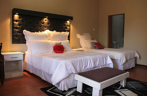 Pension Airport Bed And Breakfast 7