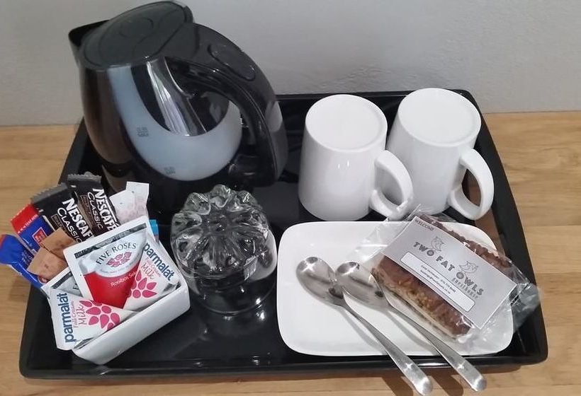 Pension Two Fat Owls Guesthouse 13