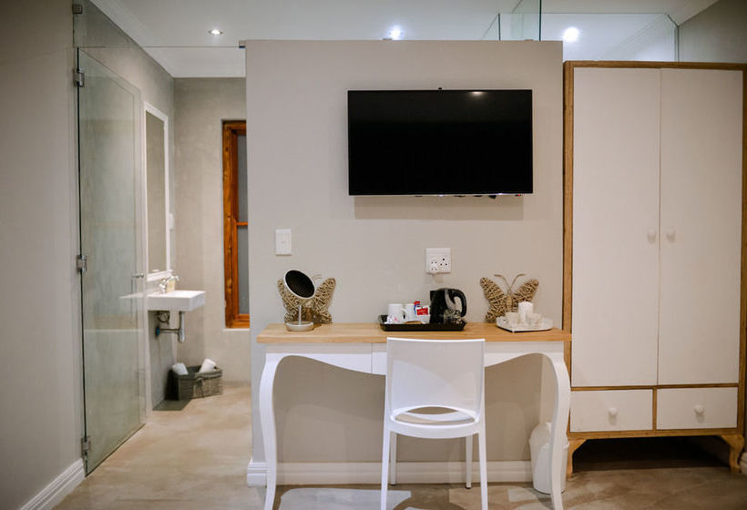 Pension Two Fat Owls Guesthouse 14