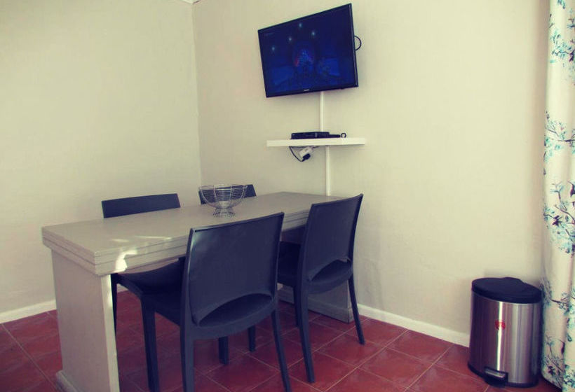 Pension Table View Lodge 10