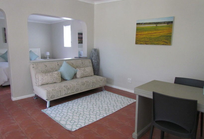 Pension Table View Lodge 17