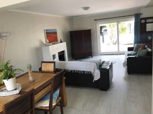 Pension Table View Lodge 19