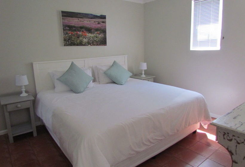 Pension Table View Lodge 5