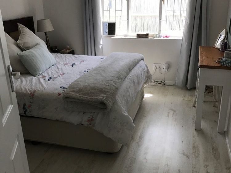 Pension Table View Lodge 9