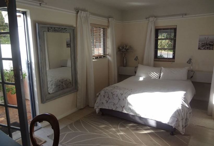 Pension Walker Bay Manor 16