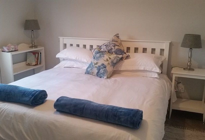 Paul Wallace Wines And Guest Cottages 1