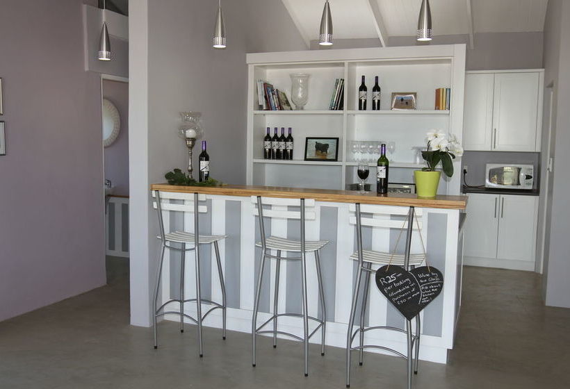 Paul Wallace Wines And Guest Cottages 14