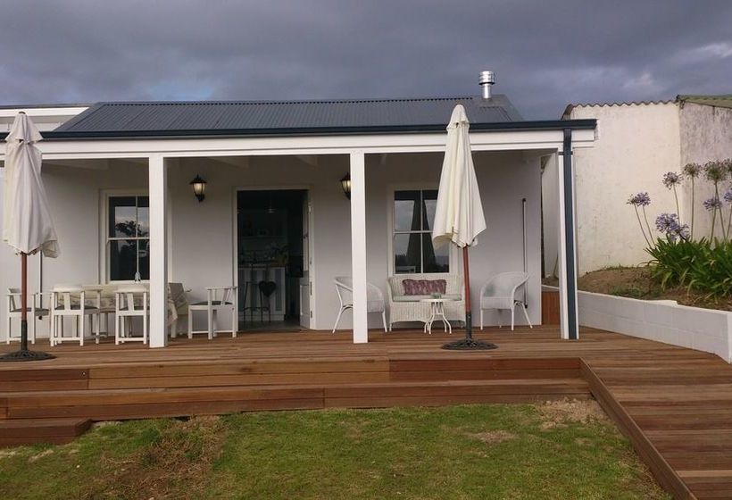 Paul Wallace Wines And Guest Cottages 15