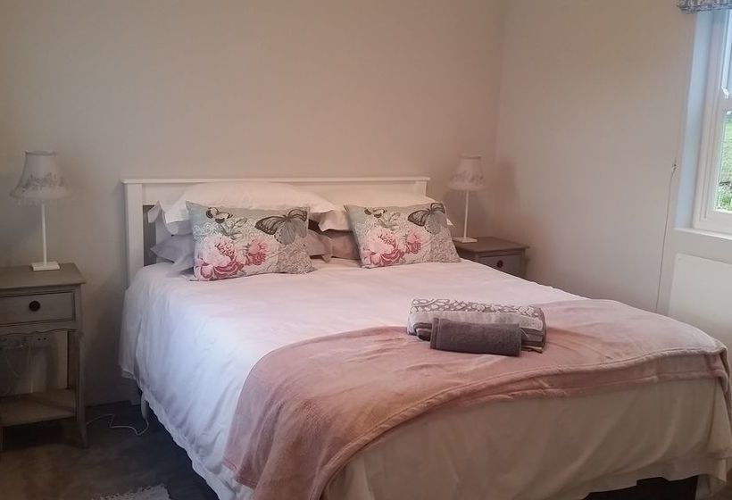 Paul Wallace Wines And Guest Cottages 2