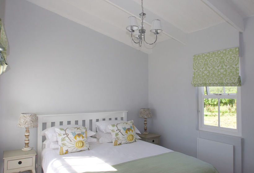 Paul Wallace Wines And Guest Cottages 3