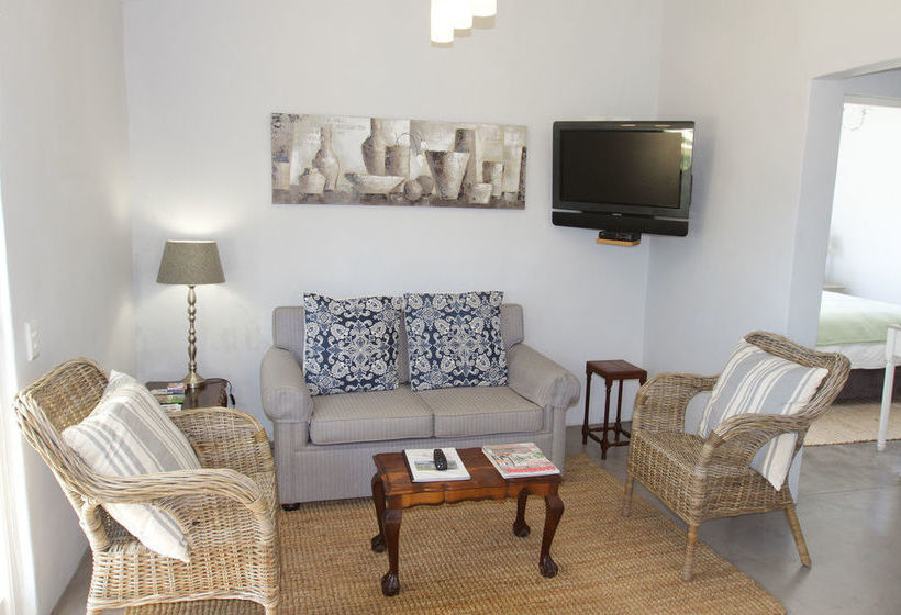 Paul Wallace Wines And Guest Cottages 9