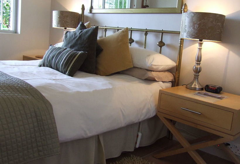 Pension Bluegum Hill Guesthouse 14