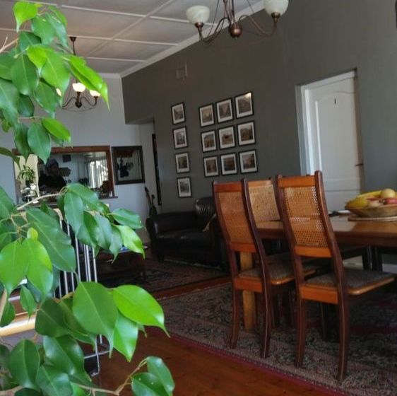 Pension Bluegum Hill Guesthouse 2