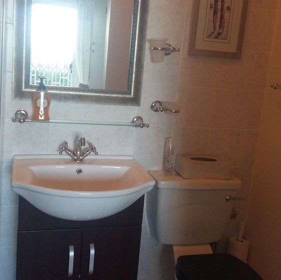 Pension Bluegum Hill Guesthouse 6