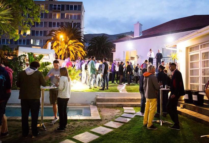 Hotel Atlantic Point Backpackers