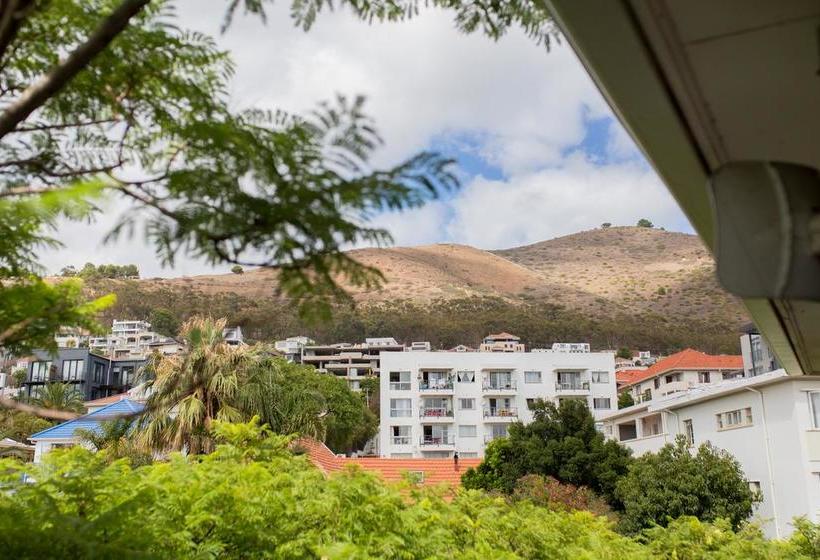 Hotel Atlantic Point Backpackers 1