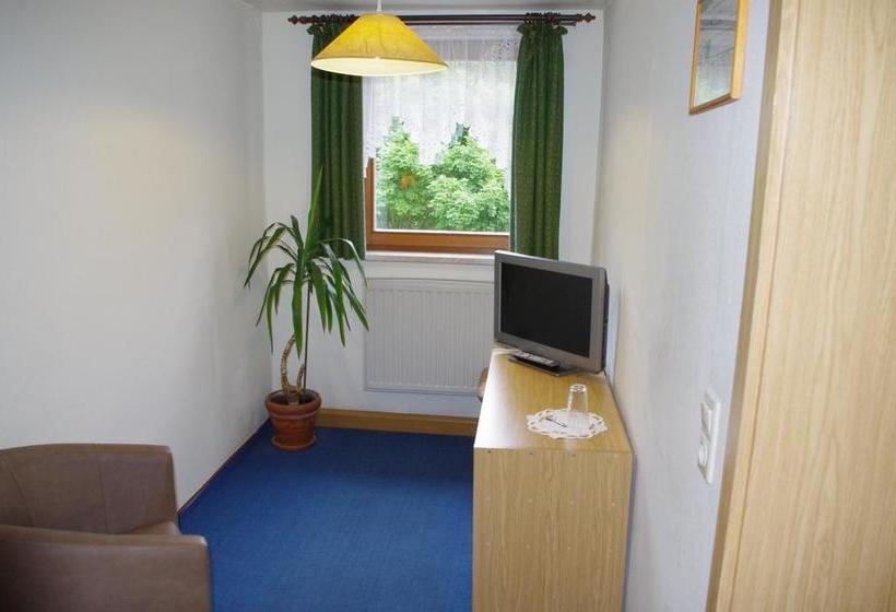 Hotel Gasthof Zum Walfisch Geschw. Peggy Goram Und René Goram Gbr 2