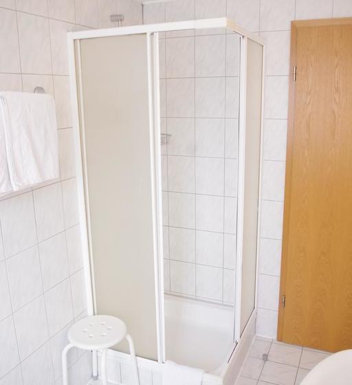 Hotel Gasthof Zum Walfisch Geschw. Peggy Goram Und René Goram Gbr 4