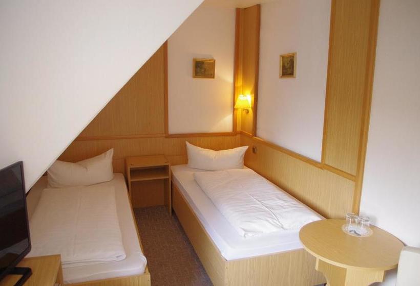 Hotel Gasthof Zum Walfisch Geschw. Peggy Goram Und René Goram Gbr 5