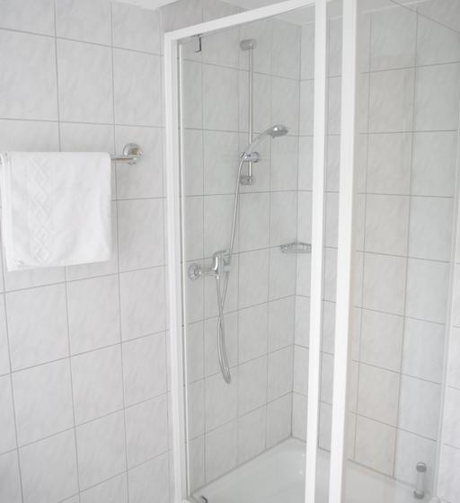 Hotel Gasthof Zum Walfisch Geschw. Peggy Goram Und René Goram Gbr 7