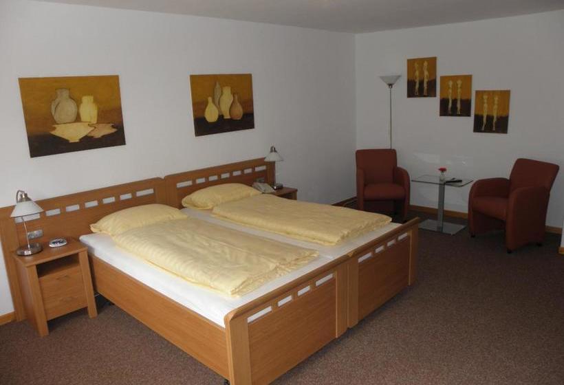 Hotel Westfeld Gasthof 10