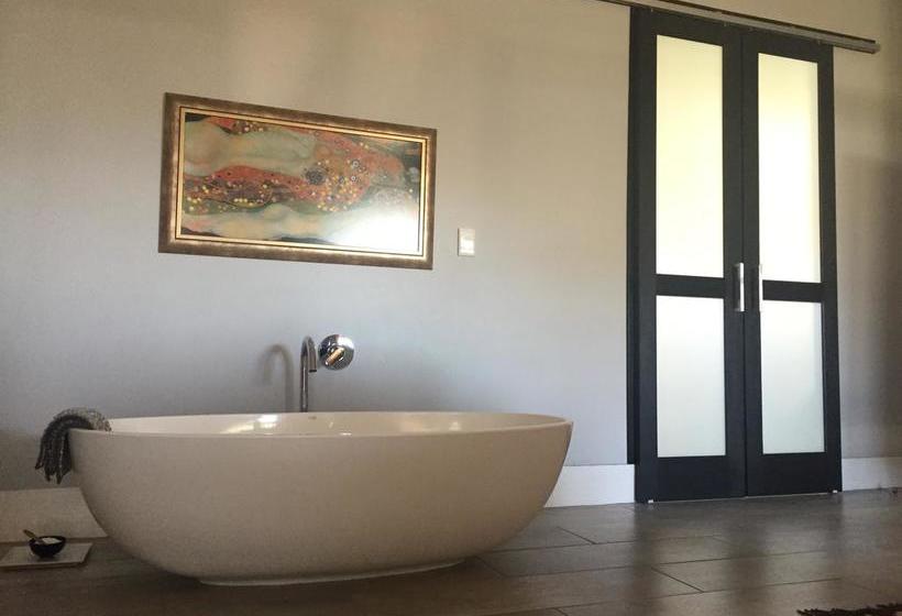 Hotel Moonstruck On Pringle Bay Guesthouse 17