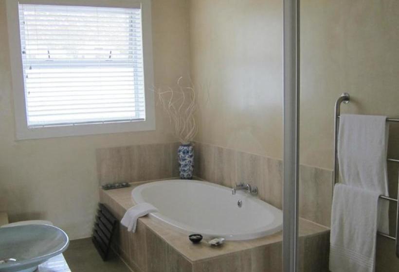 Hotel Moonstruck On Pringle Bay Guesthouse 7