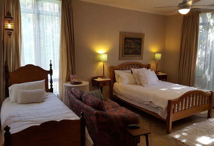 Pension Waters On Willows 1