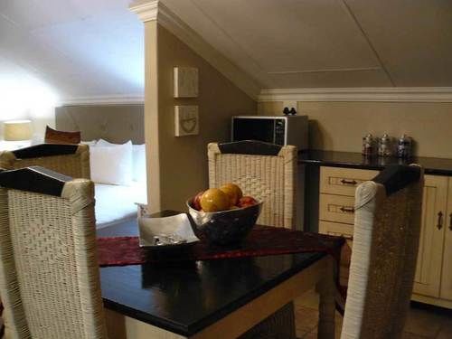 Pension Chateau Vue Guesthouse 6