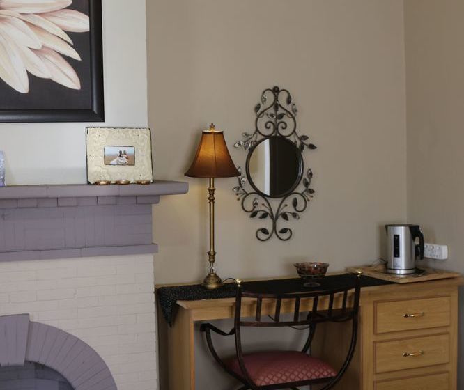 Pension Aletheim Guest House 16