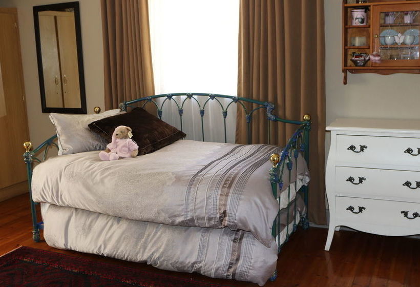 Pension Aletheim Guest House 6