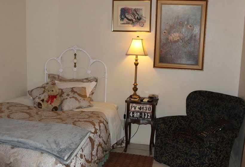 Pension Aletheim Guest House 8