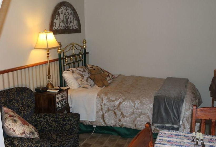 Pension Aletheim Guest House 9