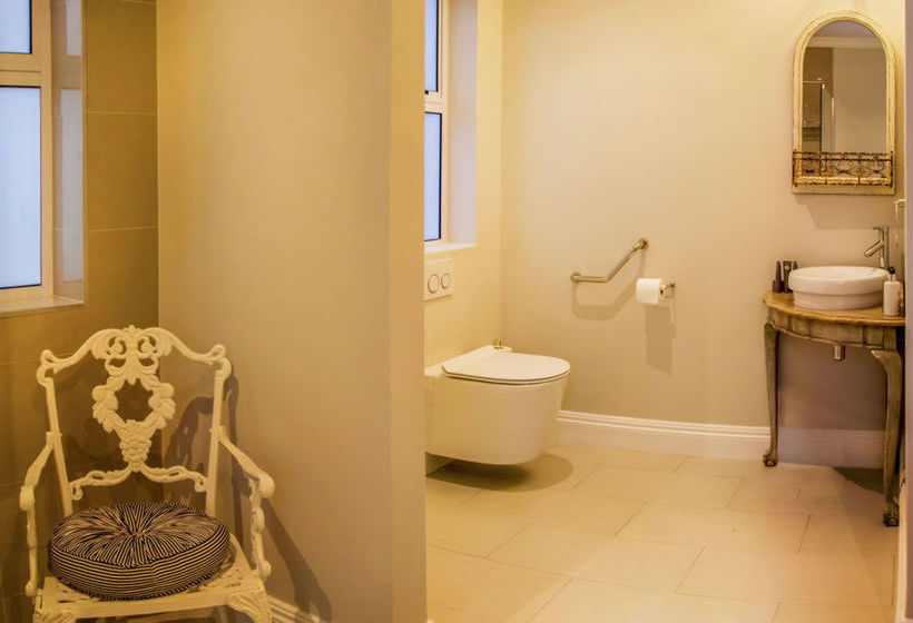 Pension Bright On 5th Guest House 9