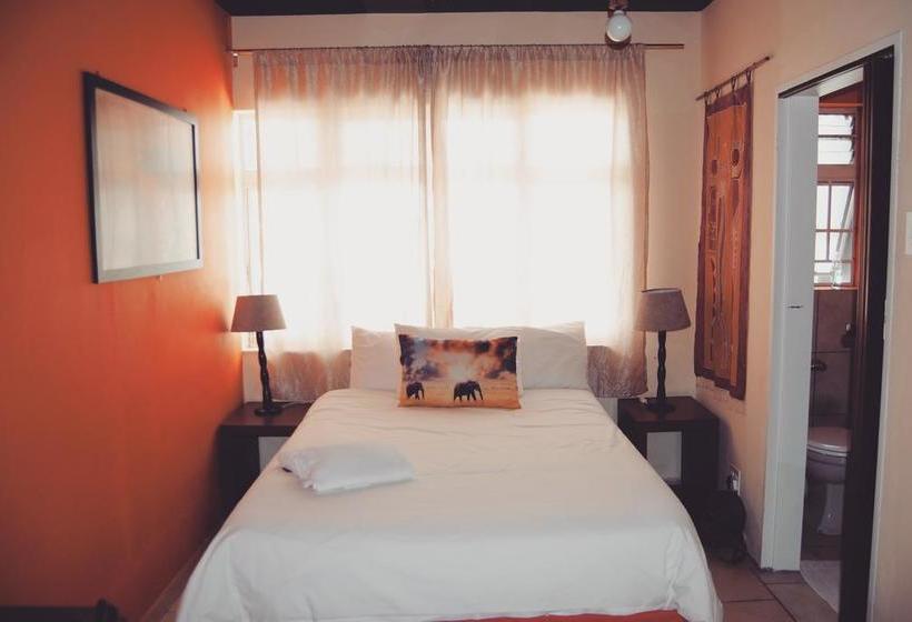 Hostel Homebase Cape Town 12