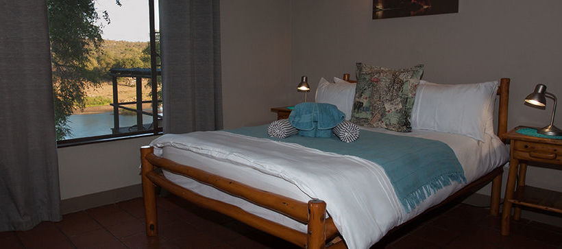 Hotel Ximongwe River Camp