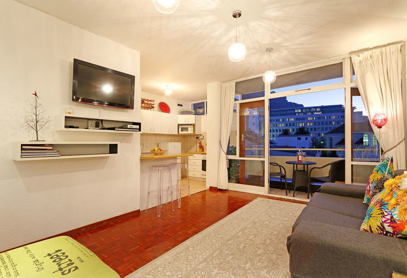 Afribode Acc Studio Martini 1