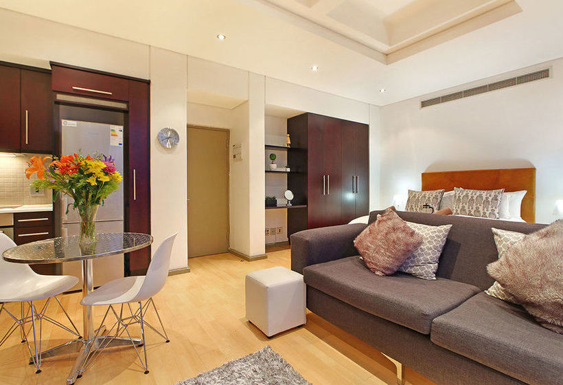 Afribode's Cartwright Apartments 8