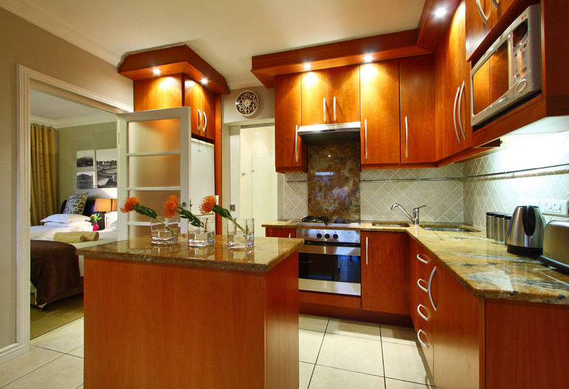 Afribode Acc Adenium Beachfront Apartment 3