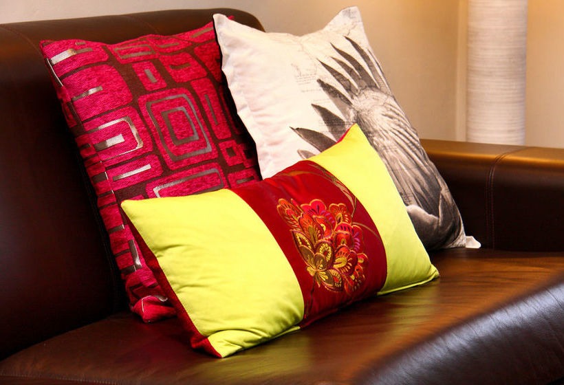 Afribode Acc Adenium Beachfront Apartment 5