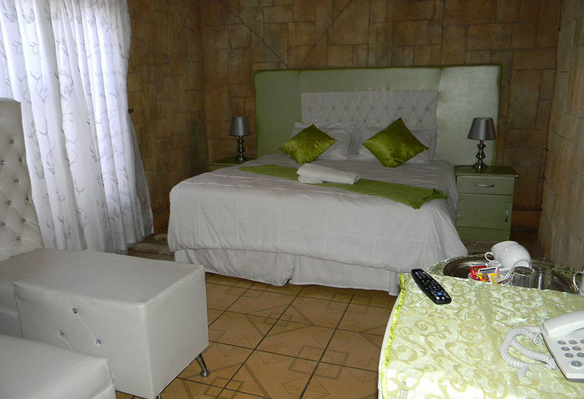 Hotel African Cave Lodge 1