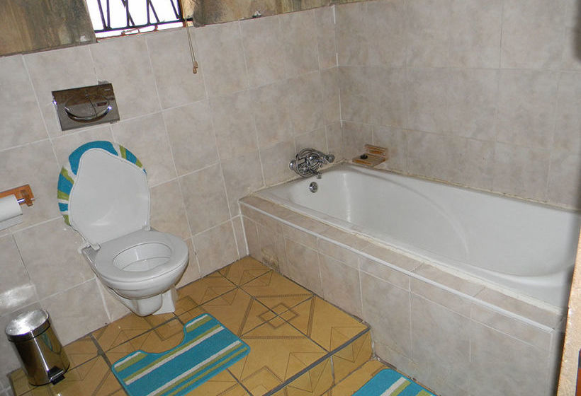 Hotel African Cave Lodge 13