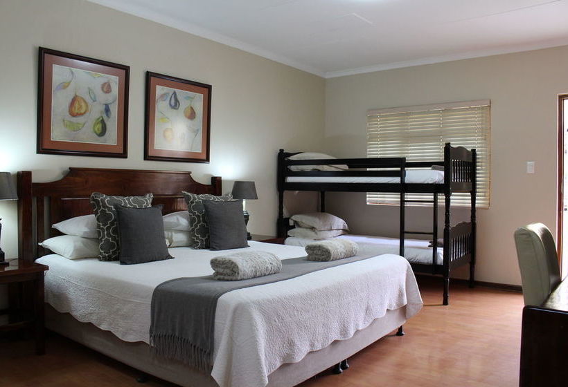 Pension 17 On Bird Guest House 11