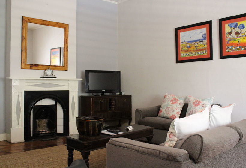 Pension 17 On Bird Guest House 14