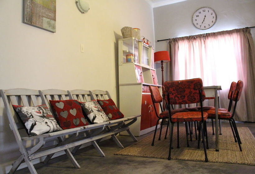 Pension 17 On Bird Guest House 15