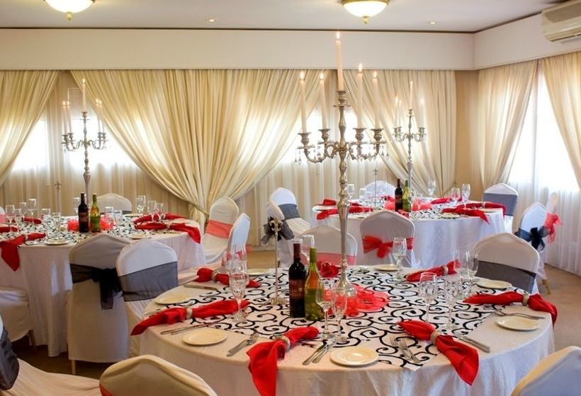 Hotel Alveston Manor 11