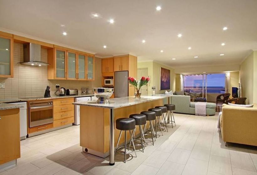 Jocelyn On Bantry Bay 1