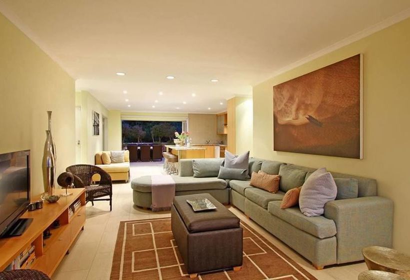 Jocelyn On Bantry Bay 3