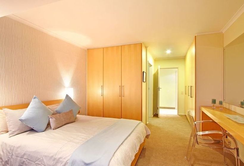 Jocelyn On Bantry Bay 5